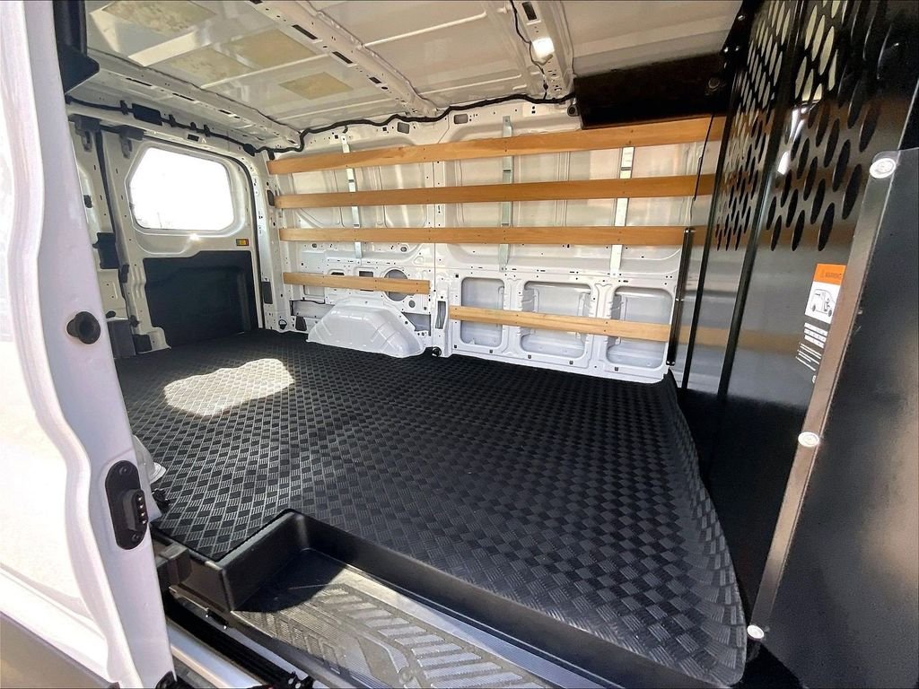 Used 2025 White Ford Base image 15