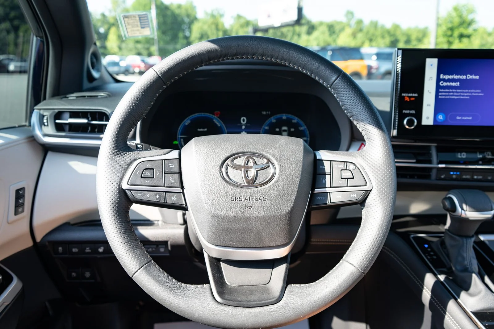 Used 2025  Toyota Platinum image 29