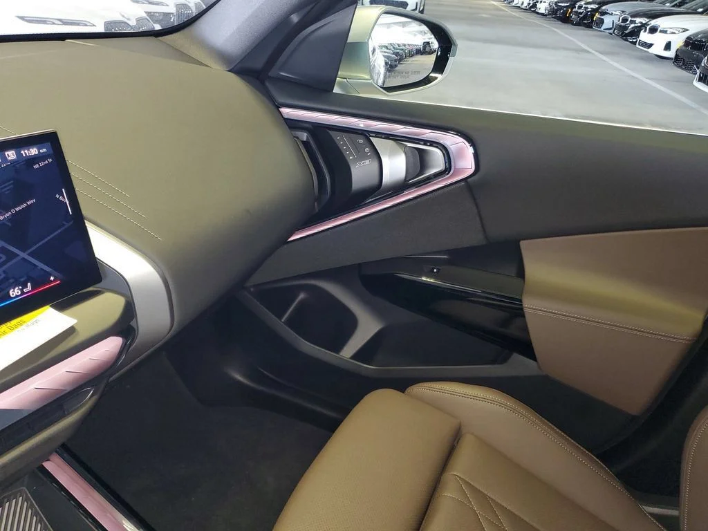 Used 2026 Skyscraper Grey Metallic BMW 30 xDrive image 19