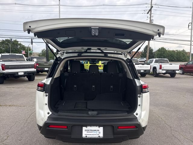 Certified Used 2023 White Nissan SV image 10