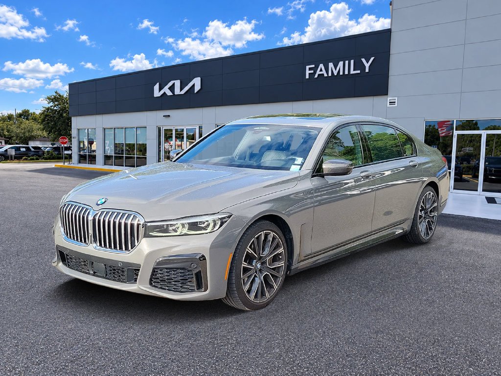 Used 2020 Bemina Gray Amber Effect BMW 750i xDrive image 3
