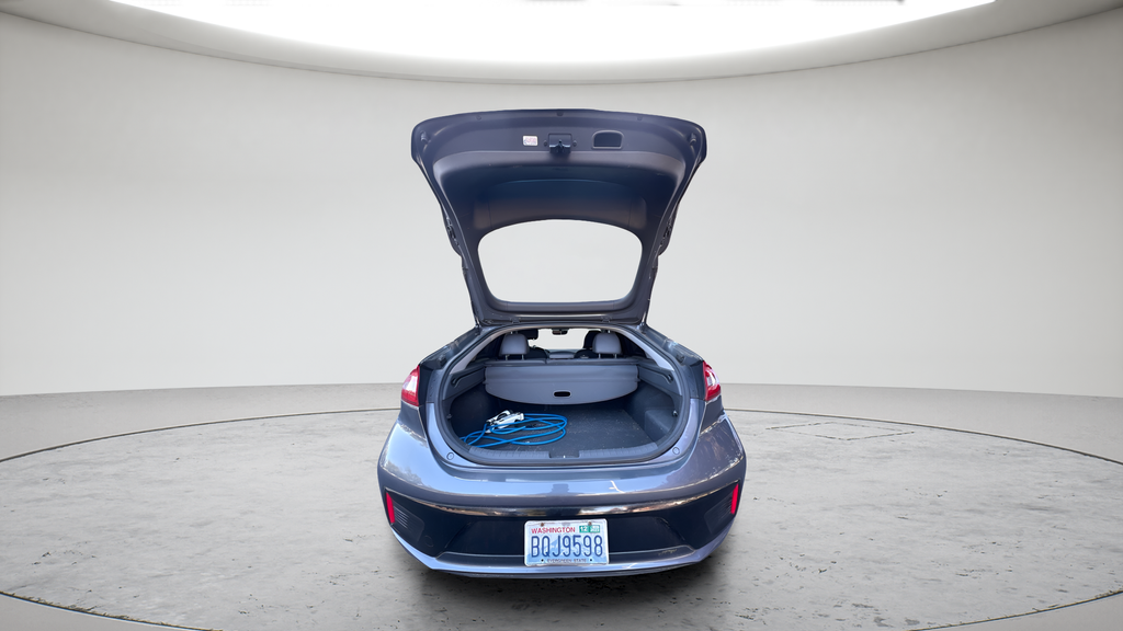 Used 2018 Summit Gray Hyundai Limited image 9