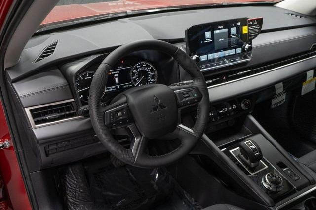 2025 Mitsubishi Outlander Plug-in Hybrid SE - Photo 15