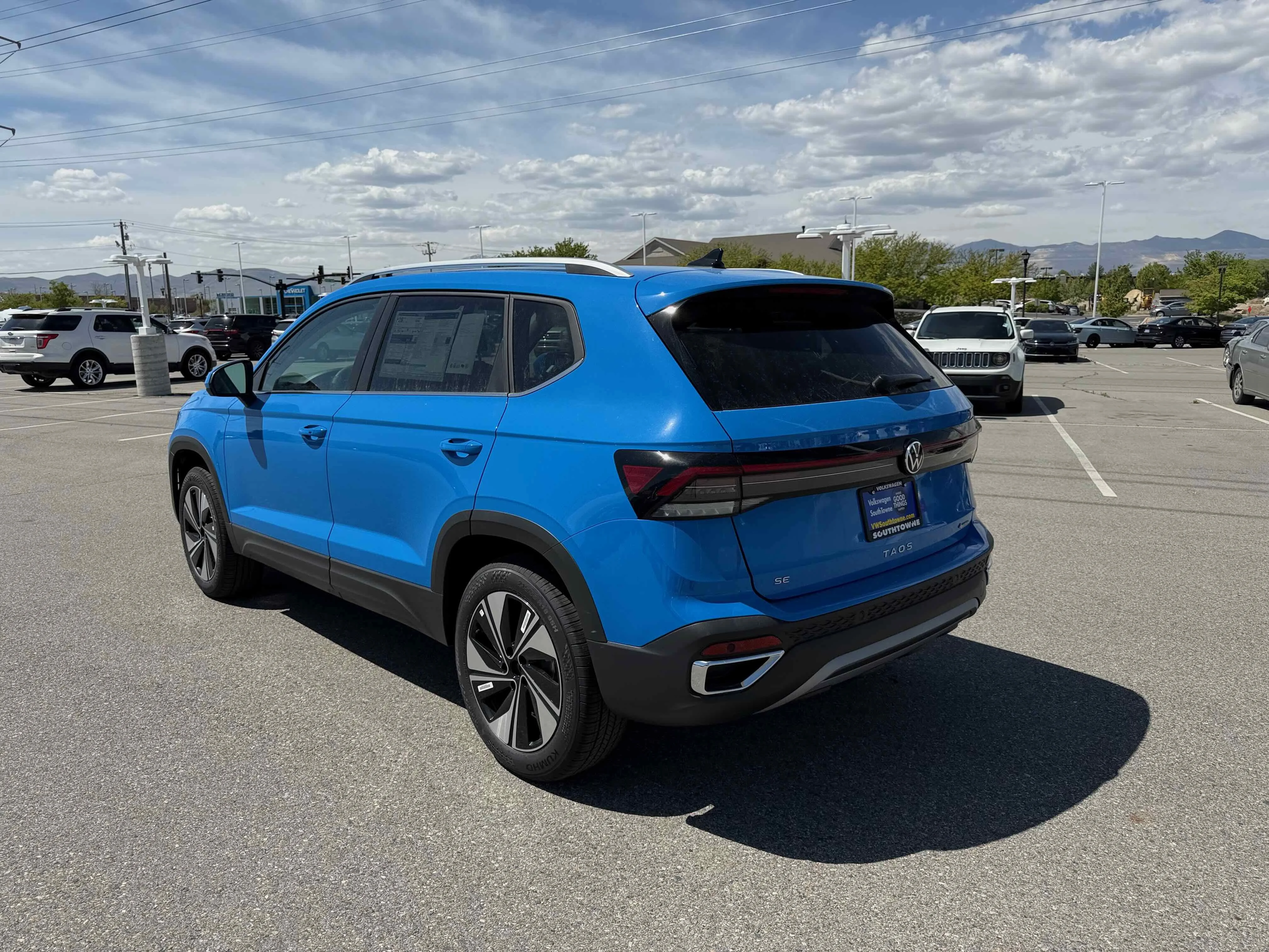 New 2026 Blue Volkswagen SE image 5