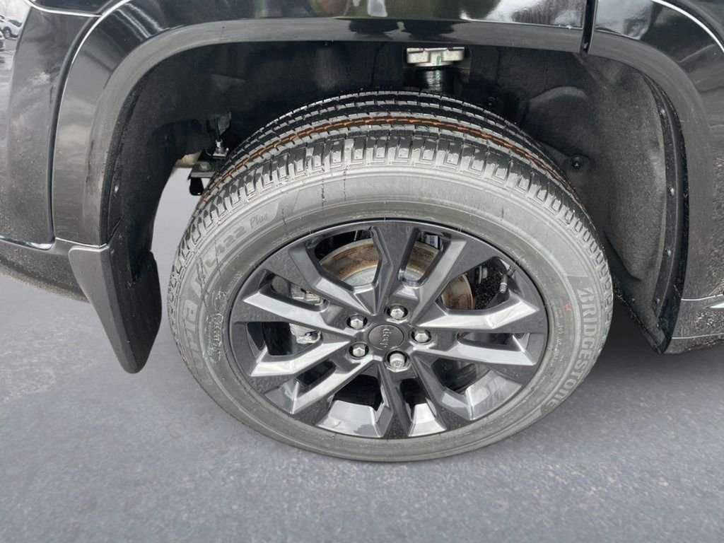 New 2026 Diamond Black Crystal Pearl-Coat Exterior Paint Jeep Limited Reserve image 11
