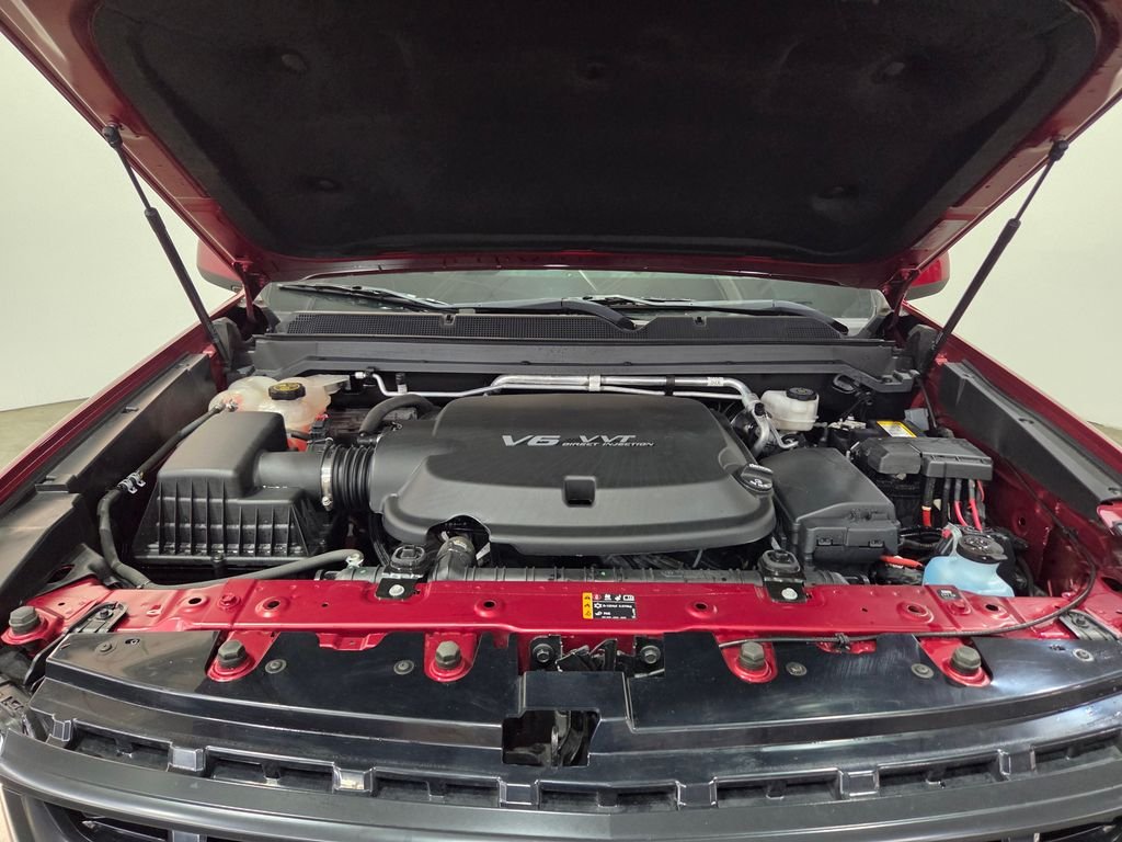 Used 2019 Red Chevrolet ZR2 image 6