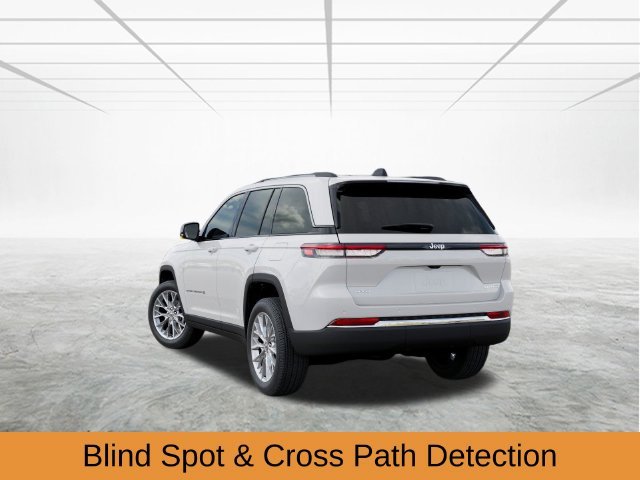 New 2027 Bright White Clear-Coat Paint Jeep Limited Reserve image 4