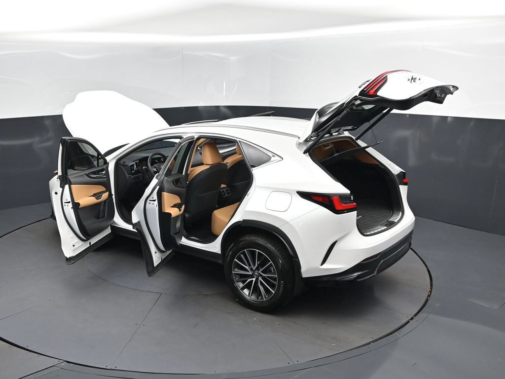 2025 Lexus NX 350 - Photo 47