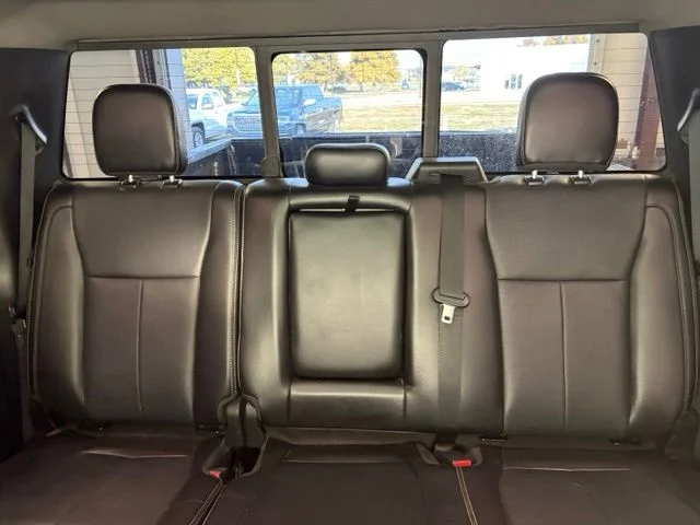 Used 2018 White Platinum Clearcoat Metallic Ford Lariat image 15