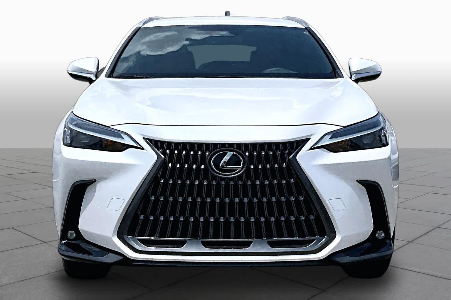 Used 2024 Eminent White Pearl Lexus  image 4