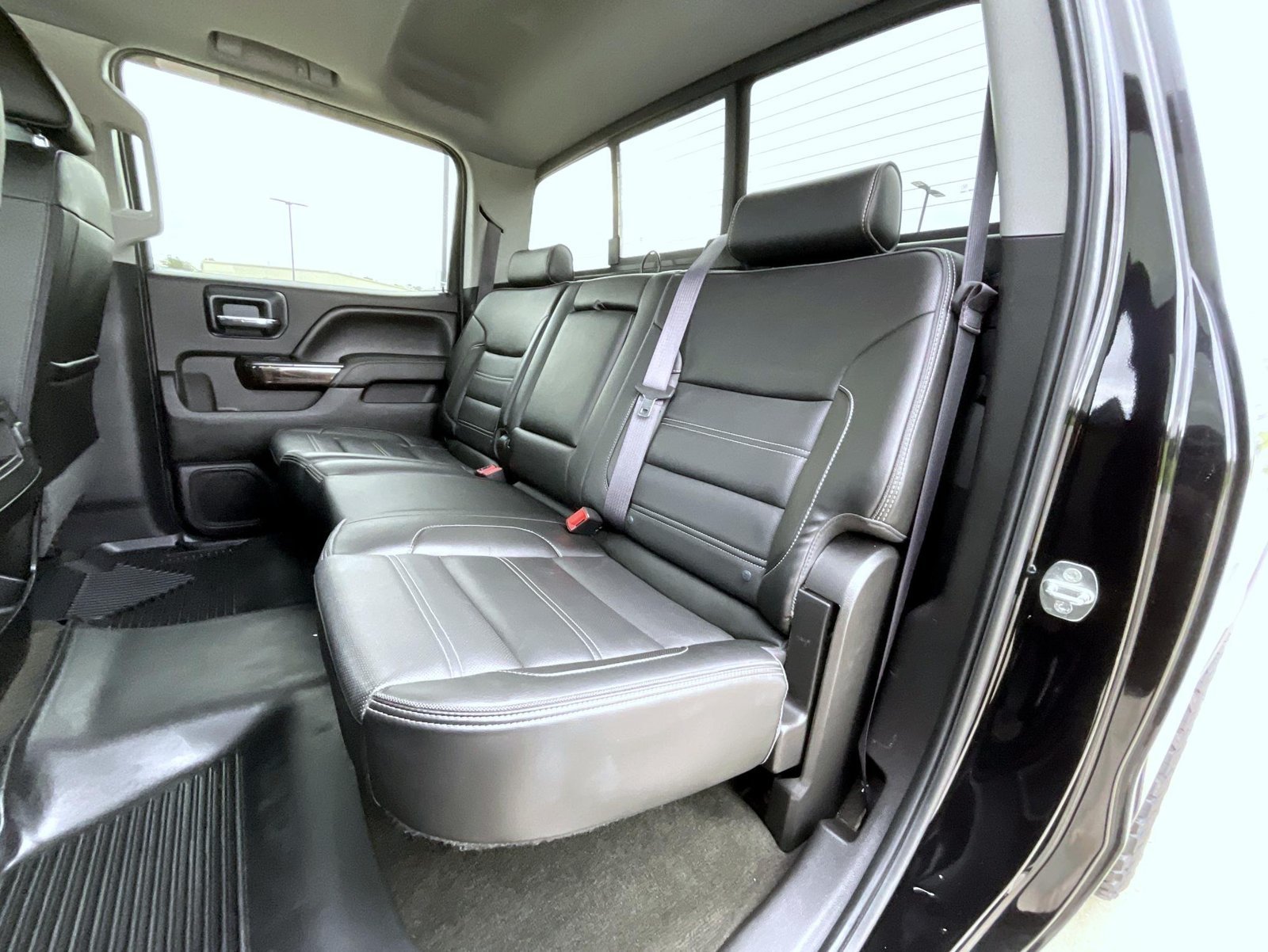 Used 2016 Black GMC Denali image 20