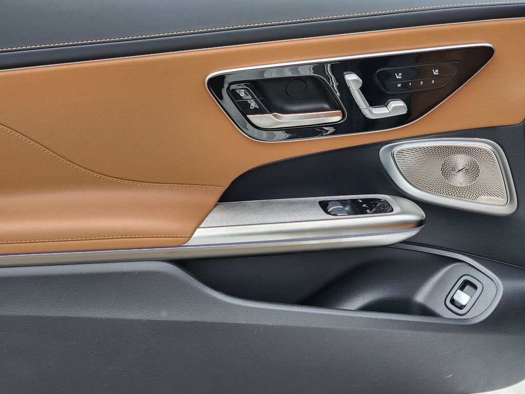 New 2026 Polar White Mercedes-Benz CLE 300 4MATIC® image 12