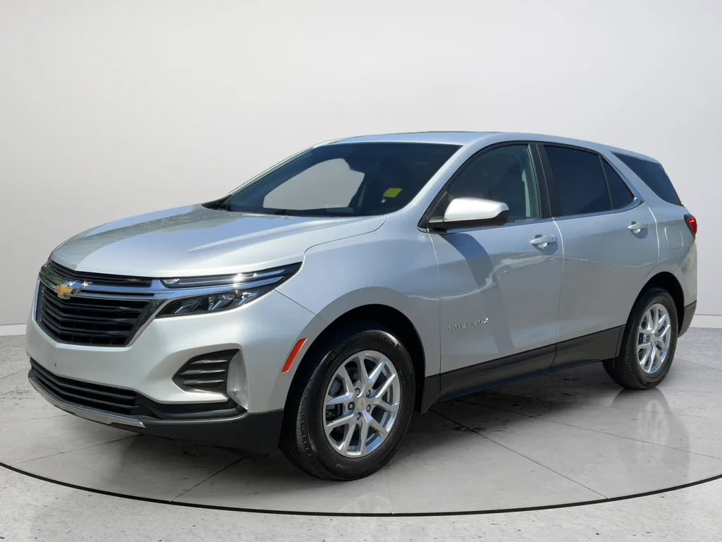 Used 2022 Silver Chevrolet LT image 5