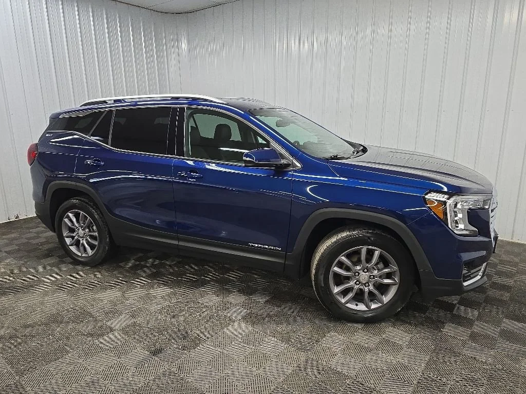 2023 GMC Terrain SLT AWD's photo