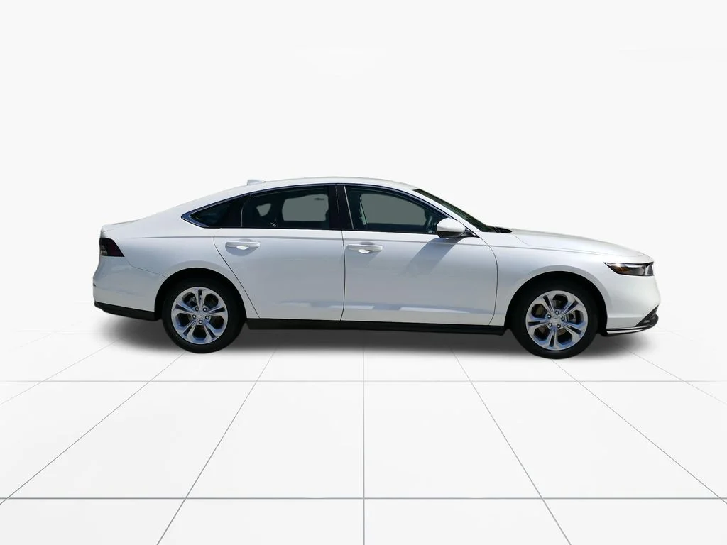 New 2026 Platinum White Pearl Honda LX image 10
