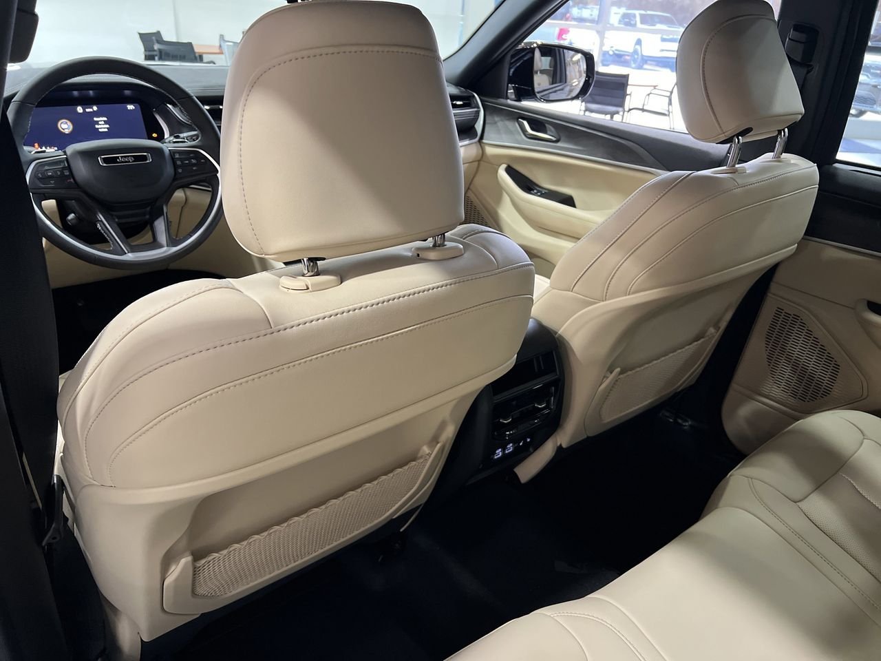 2025 Jeep Grand Cherokee Limited - Photo 26
