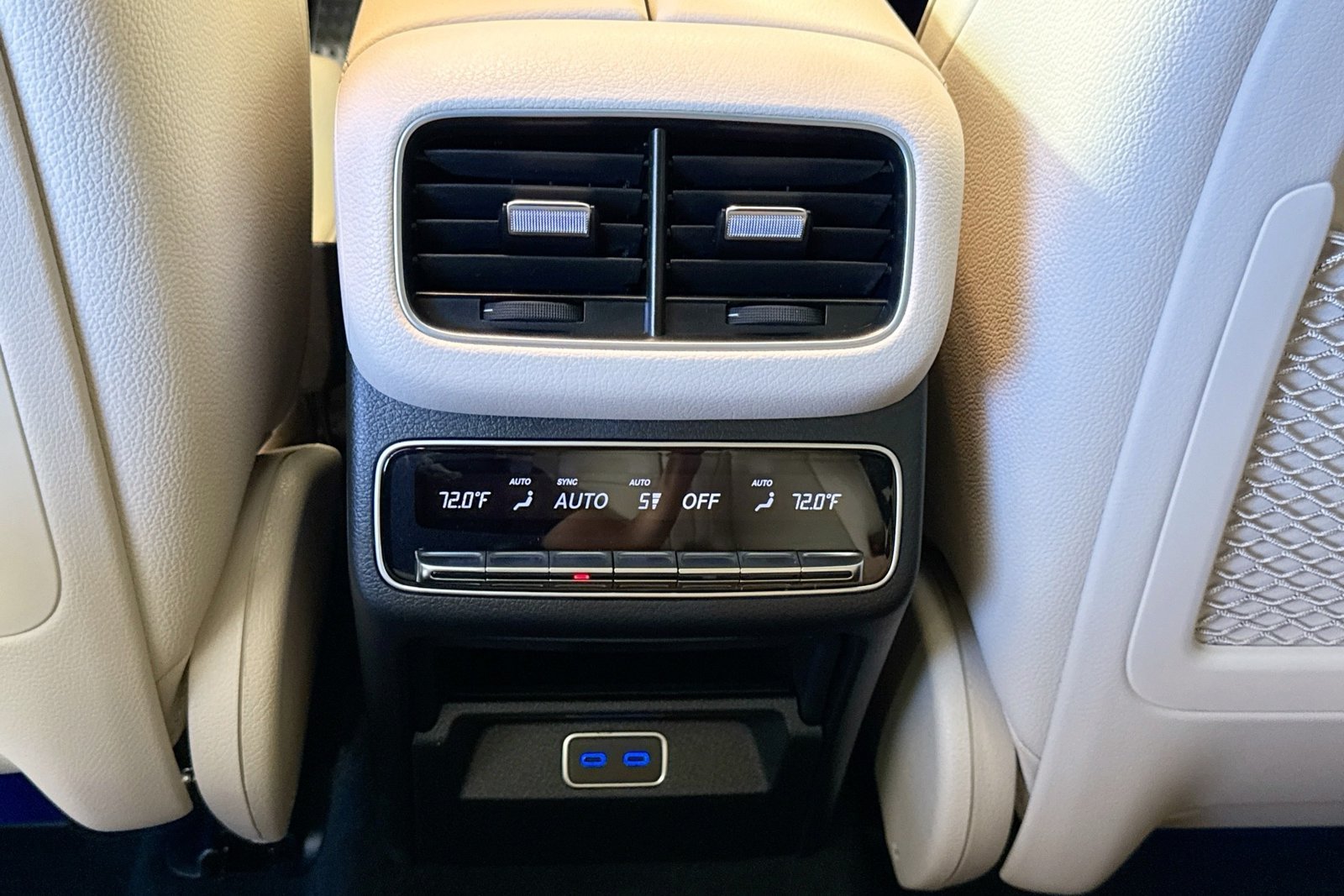 New 2026 Polar White Mercedes-Benz GLS 450 image 23