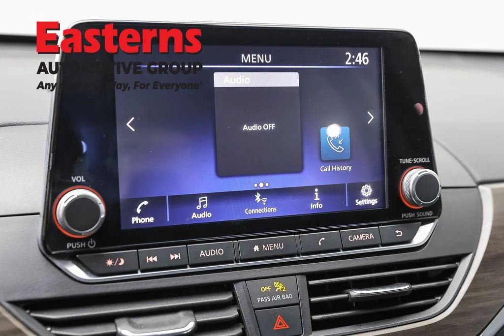 Used 2024 Black Nissan 2.5 SV image 19