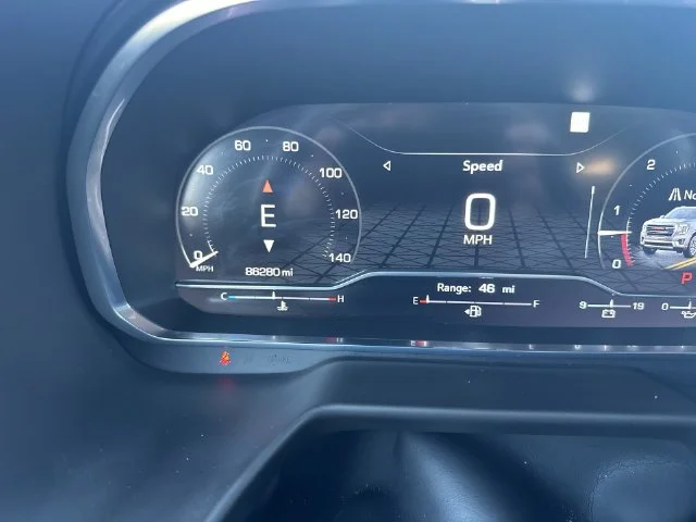 Used 2022 Gray GMC AT4 image 16