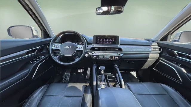 Used 2022 Gray Kia SX image 17
