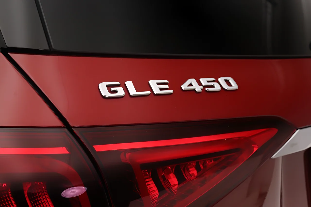 Certified Used 2023 Red Mercedes-Benz 450 4MATIC® AMG® Line Pkg image 19