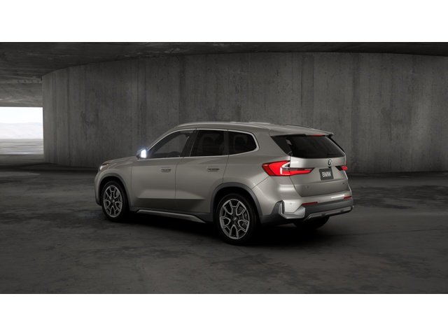 New 2026 Space Silver Metallic BMW xDrive28i image 2