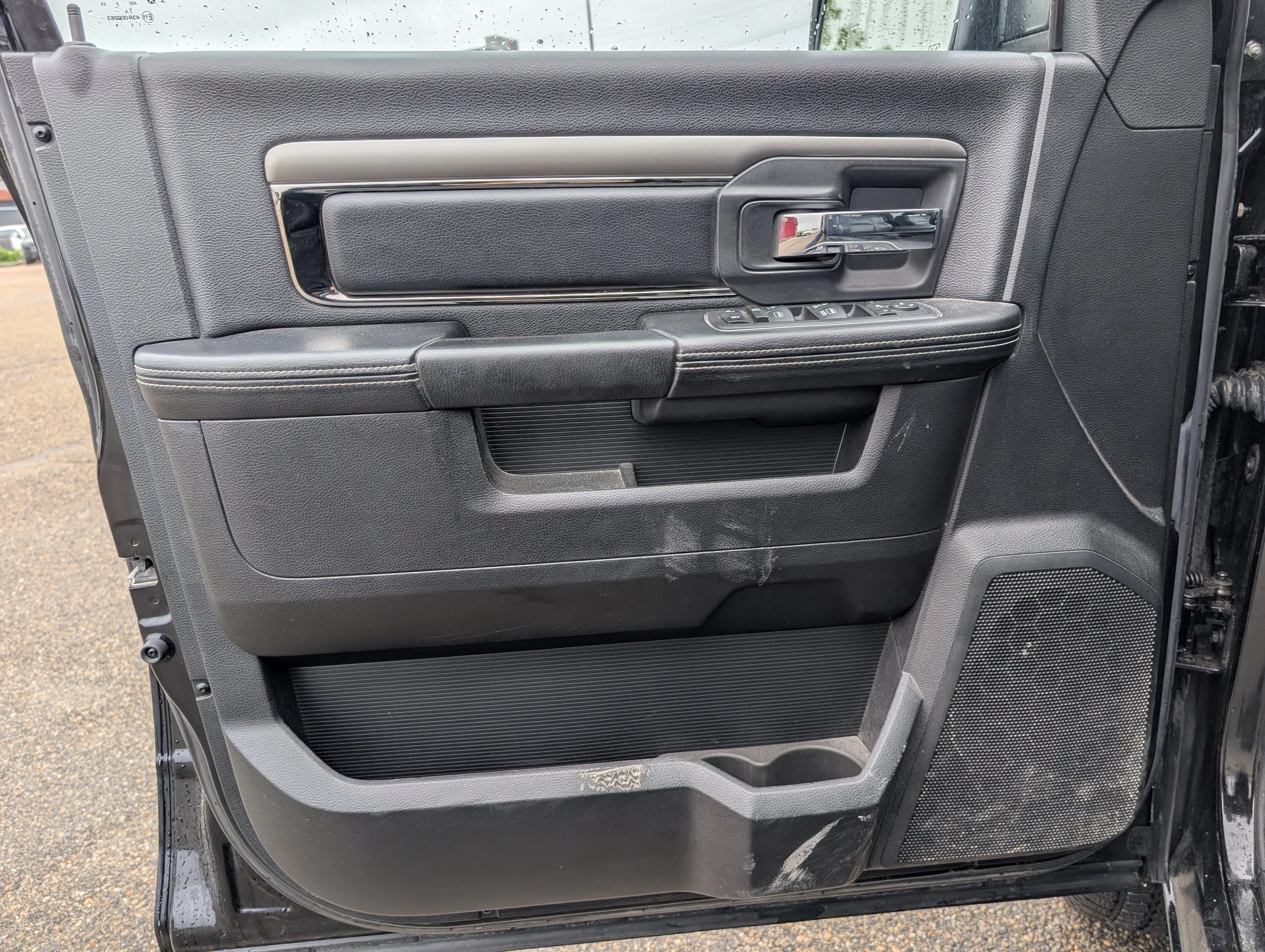 Used 2013 Black Ram Sport image 17