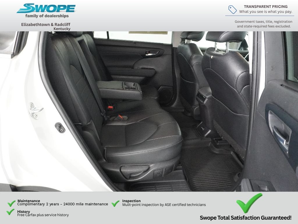 Used 2022 Wind Chill Pearl Toyota XLE image 10