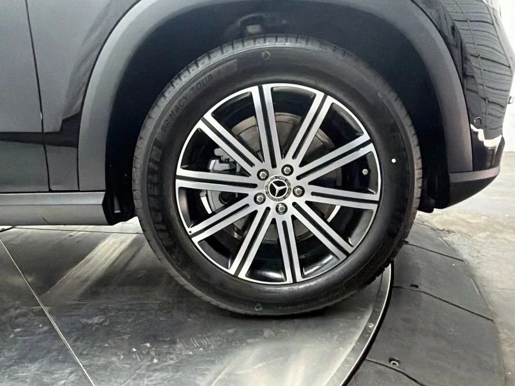 New 2026 Black Mercedes-Benz GLE 350 image 9