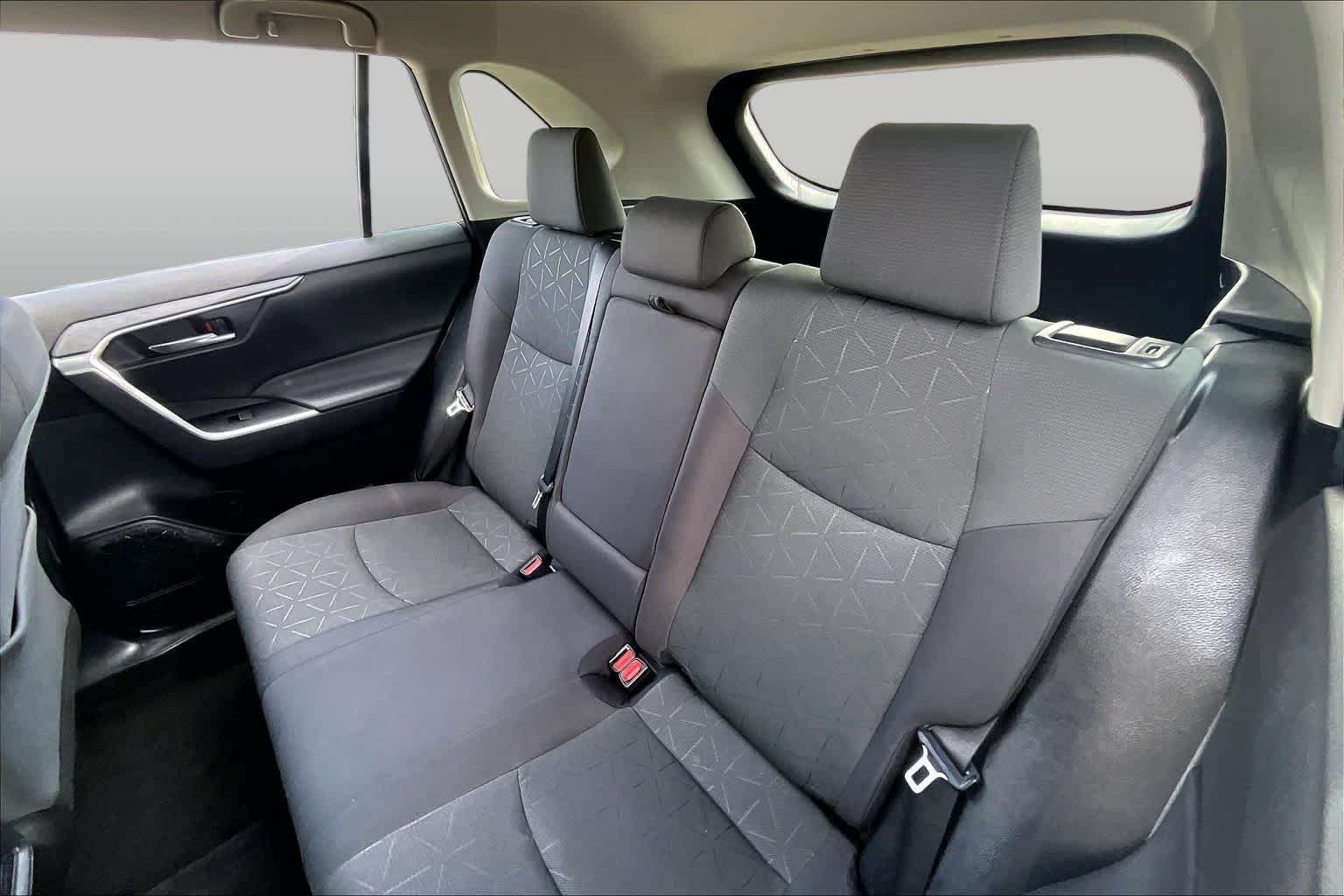 Used 2024 Silver Sky Metallic Toyota XLE image 19