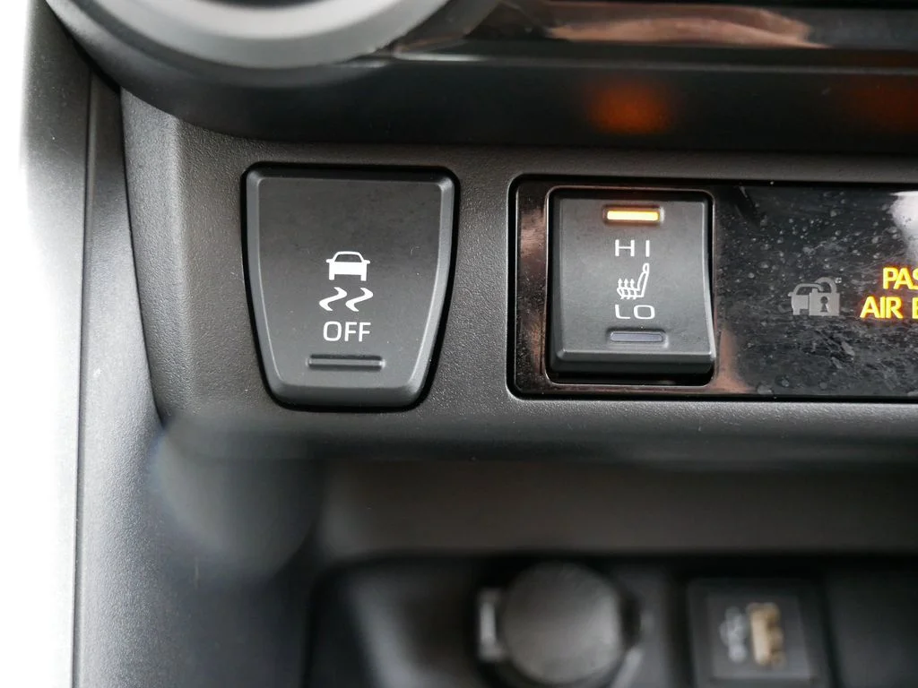 2023 Toyota RAV4 XSE - Photo 21