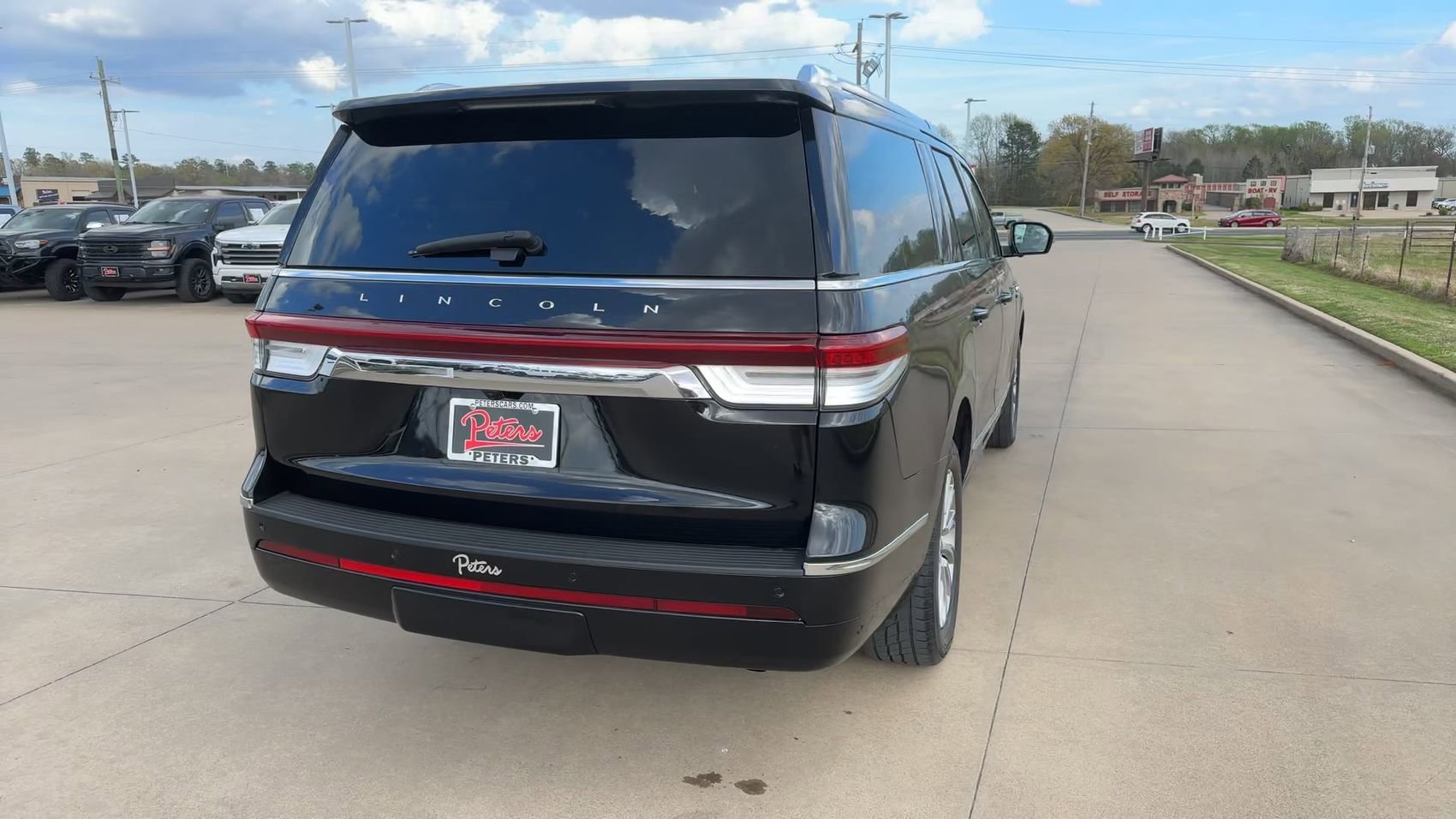 Used 2024 Black Metallic Lincoln Premiere image 7
