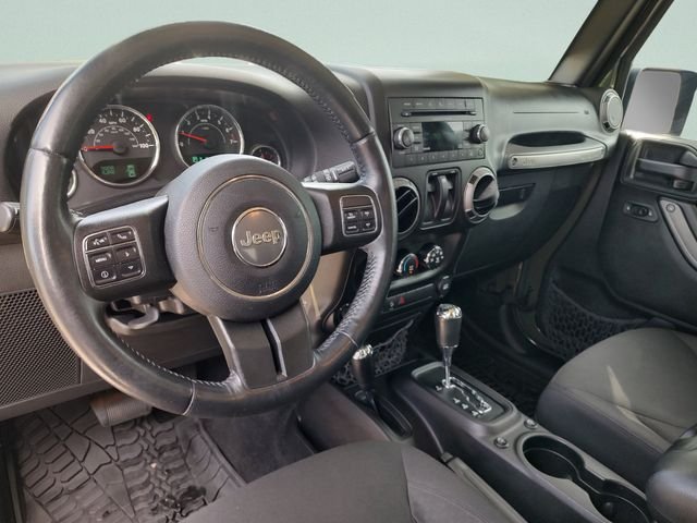 Used 2016 Green Jeep Sport image 9