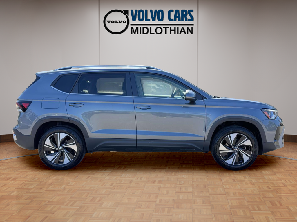 Used 2025 Gray Volkswagen 1.5T SE image 18