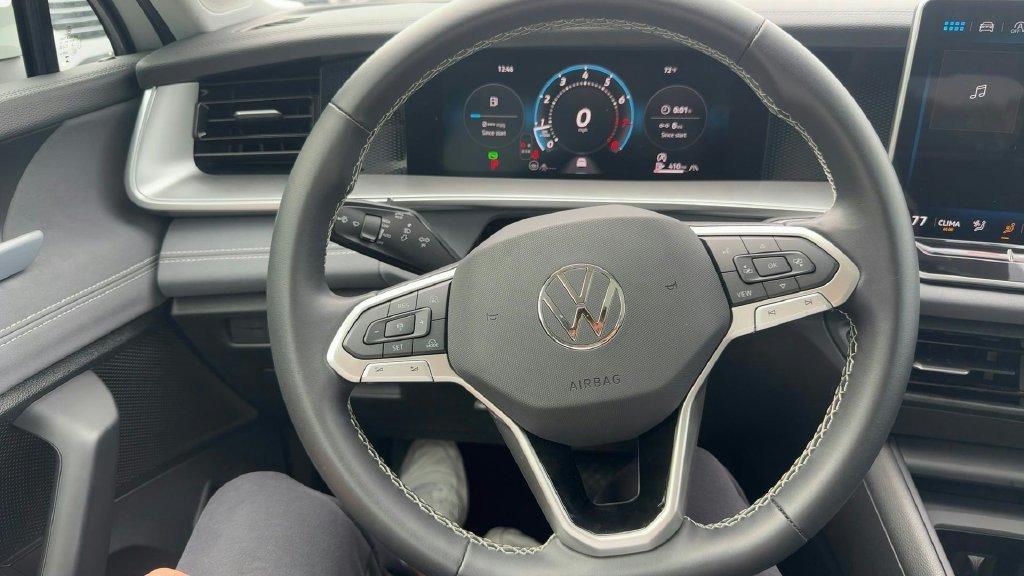 Certified Used 2026 White/off-white Volkswagen SE image 7