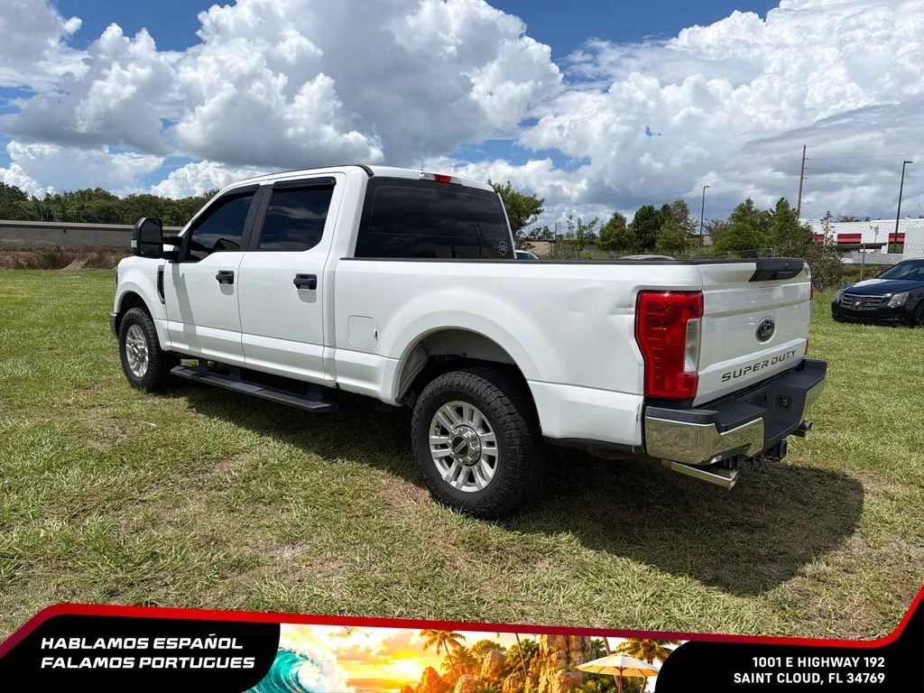 Used 2018 White Ford XL image 3