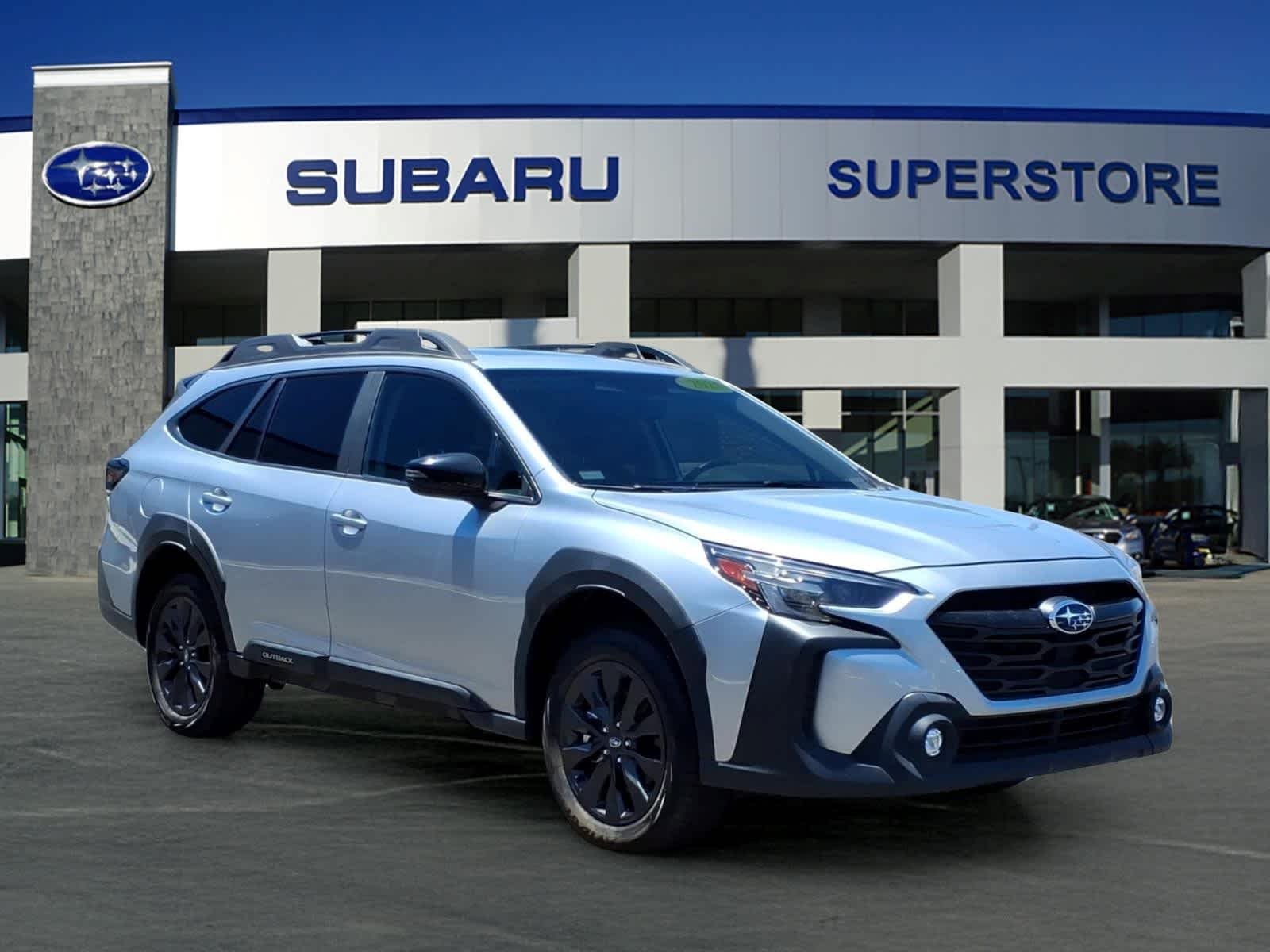 Used 2025 Ice Silver Metallic Subaru Onyx Edition image 1