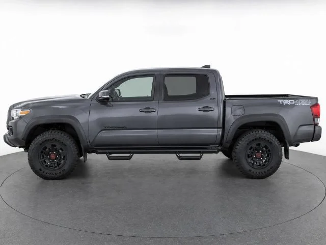 Used 2019 Magnetic Gray Metallic Toyota SR image 7