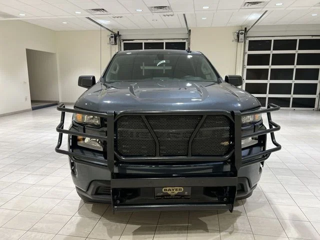 Used 2019 Gray Chevrolet Custom image 8