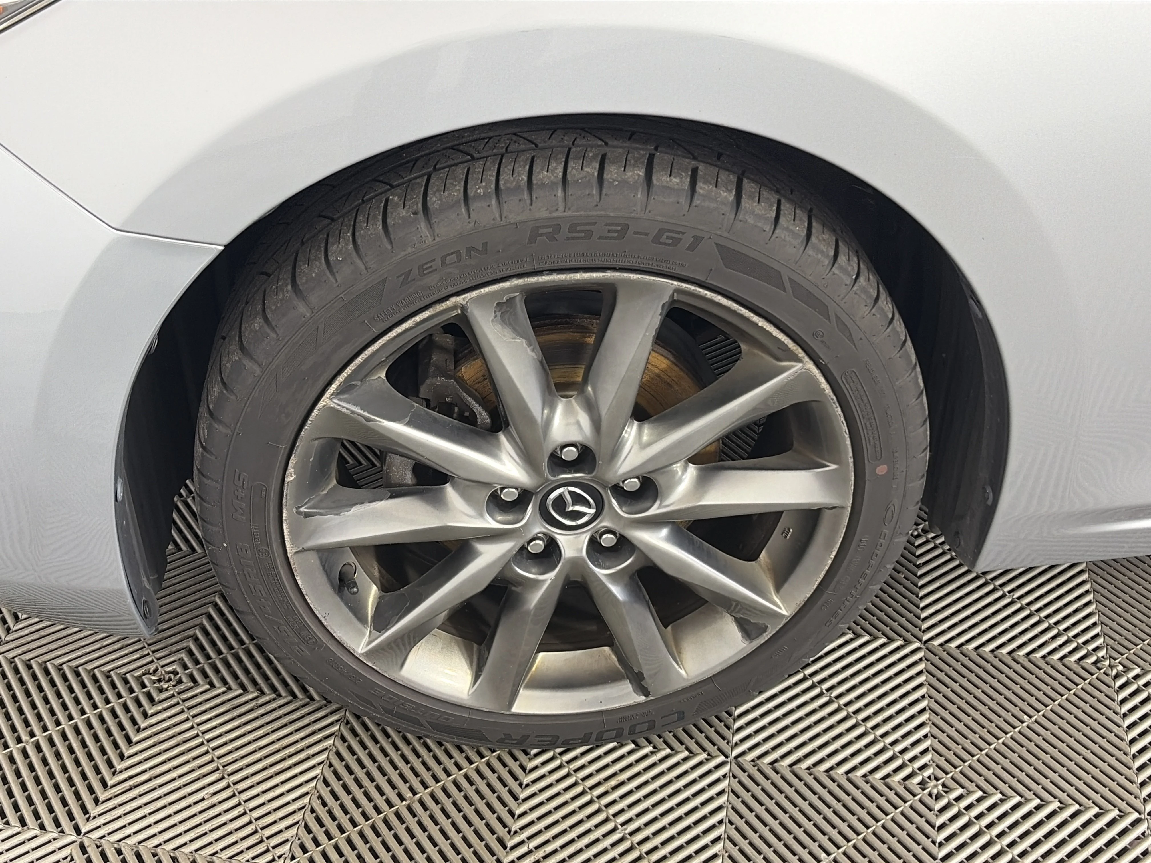 Used 2018 Sonic Silver Metallic Mazda Touring image 14