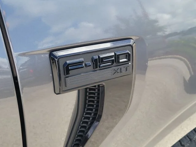 New 2026 Gray Metallic Ford XLT image 9