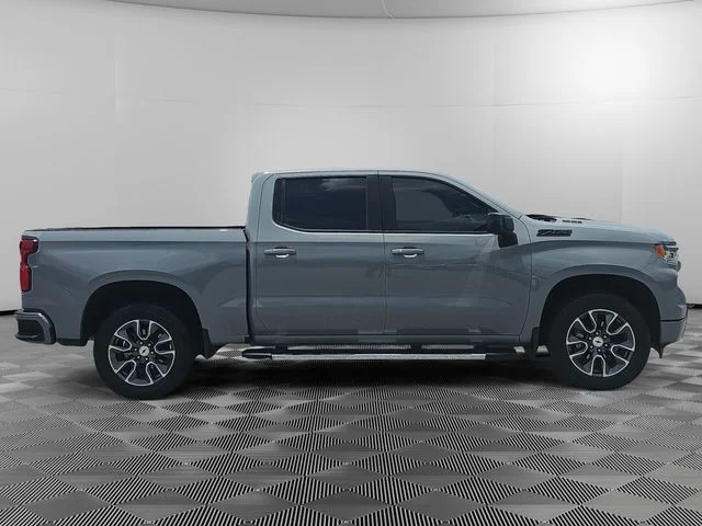 Used 2024 Gray Chevrolet RST image 5