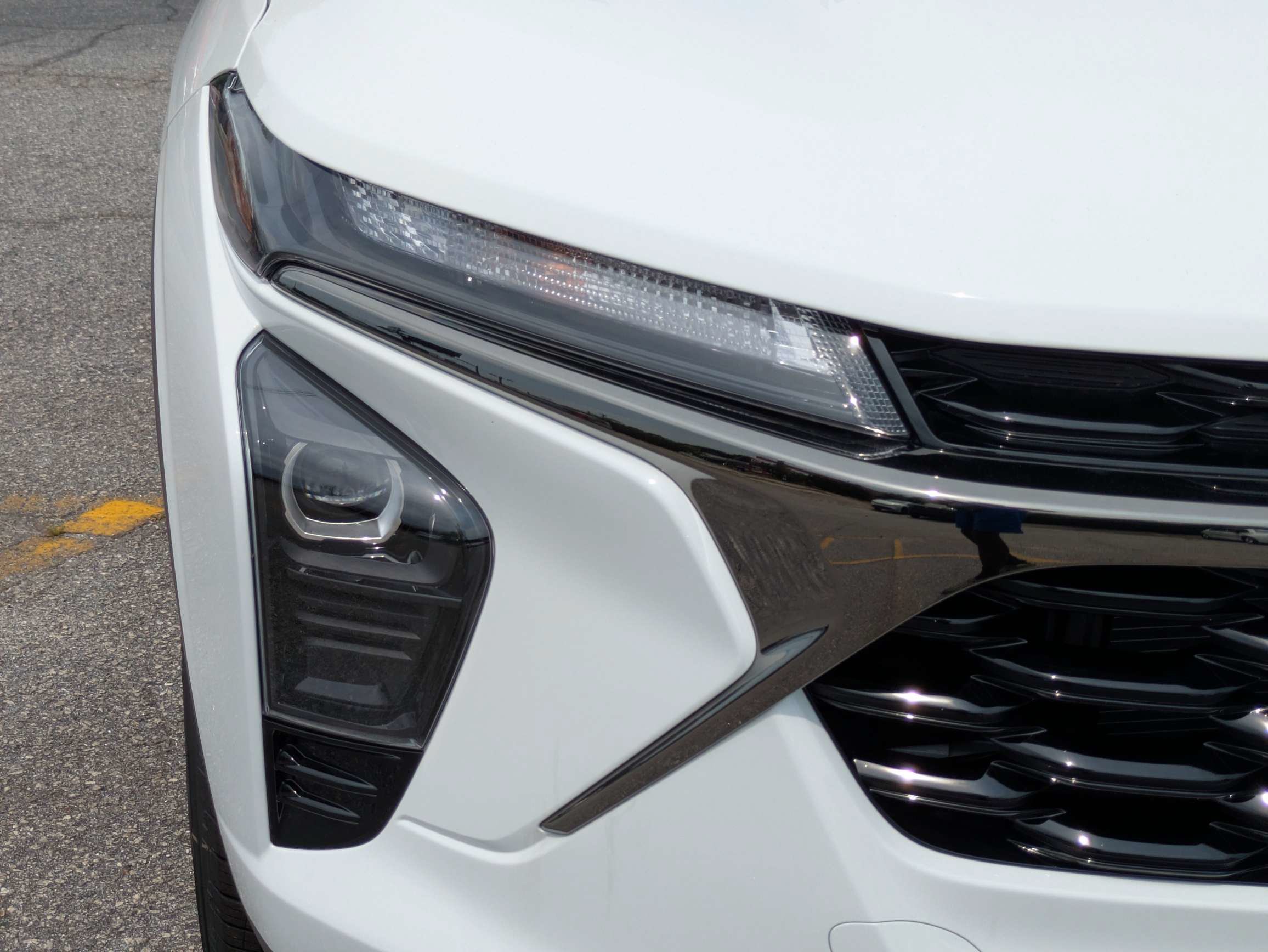 New 2026 Summit White Chevrolet 1RS image 10