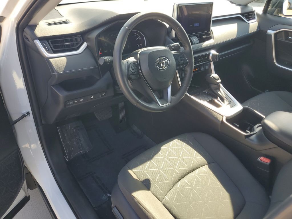 Used 2024 Ice Toyota XLE image 18
