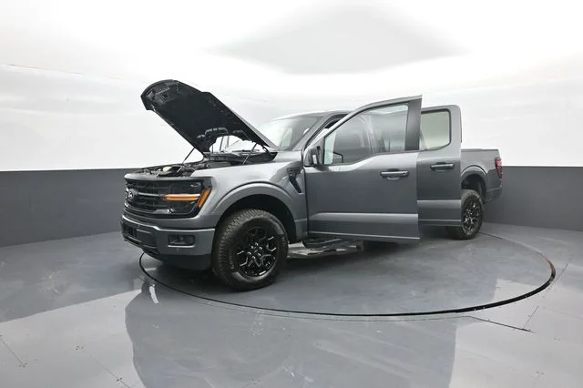 New 2026 Carbonized Gray Metallic Ford XLT image 42