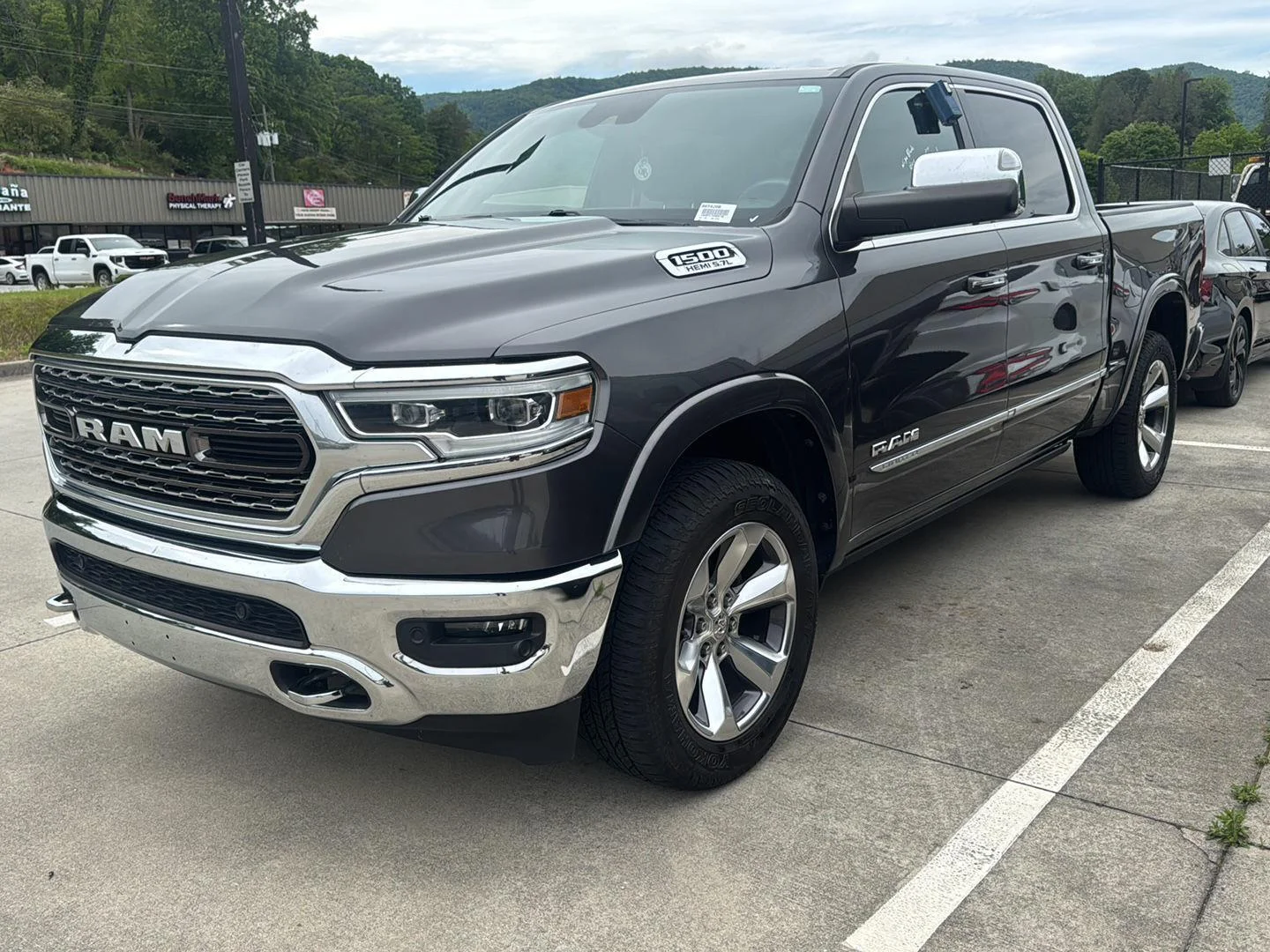 2019 RAM 1500 Limited 4x4 Crew Cab 5'7's photo
