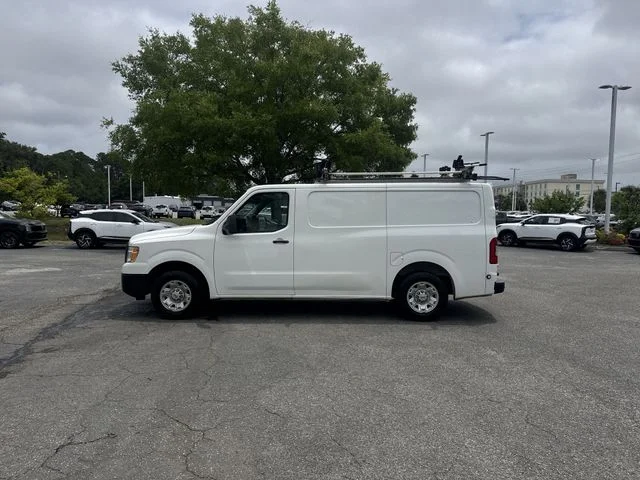 Used 2021 White Nissan SV image 8