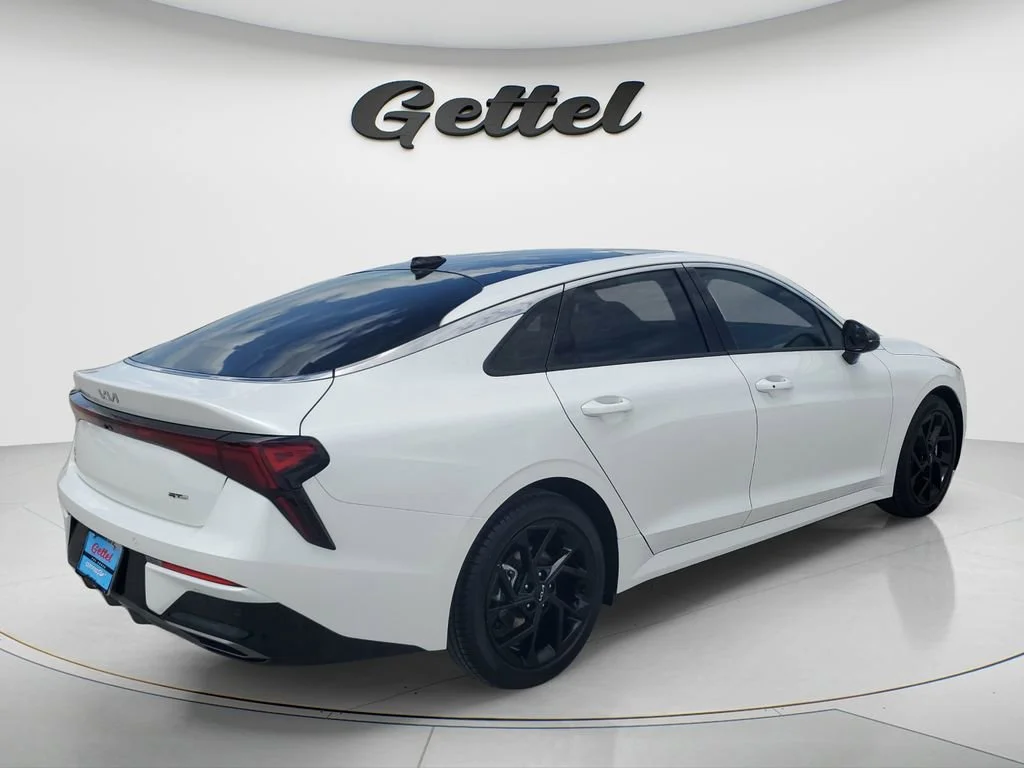 Used 2026 White Kia GT-Line FWD image 5