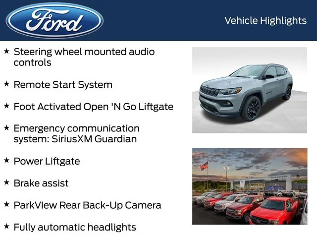 Used 2022 Silver Jeep Latitude image 9