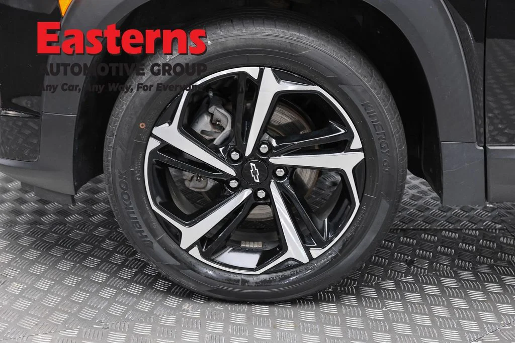 Used 2023 Black Chevrolet RS image 31